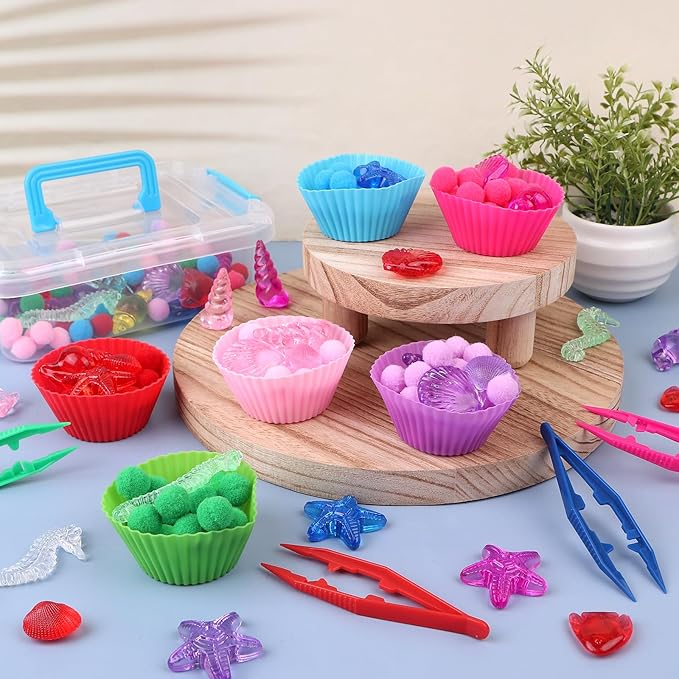355 Pcs Summer Beach Sensory Bin Filler Fine Motor Toys Counting Sorting 200 Felt Toys 140 Resin Beach Creatures 8 Tweezers 6 Silicone Plates 1 Storage Box for Counting Sorting DIY Crafts(Summer)