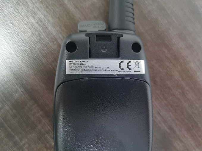 Walkie Talkies Long Range, M880 Two Way Radio for Adults with LCD Screen/Resistance Wakie-Talkies with Noise Cancelling for Men Women Outdoor Adventures Cruise Ship (Blue and YellowGreen)