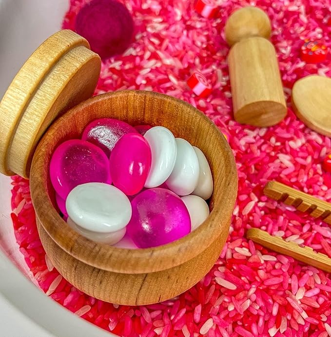 Kids Sensory bins Montessori sensory bin, sensory toys, Sensory bins, Sensory Bin For Preschoolers (Valentine Day Measuring Cups)