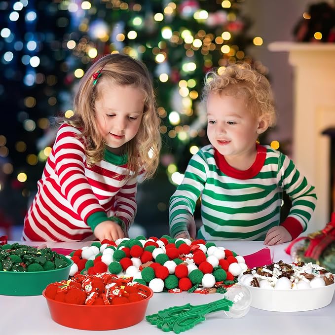 209 Pcs Christmas Sensory Bin Items Christmas Resin Counting Sorting Sensory Bin Filler Fine Motor Santa Claus Reindeer Snowflake Gjft Box Wreath Counts for Xmas Counting Decor
