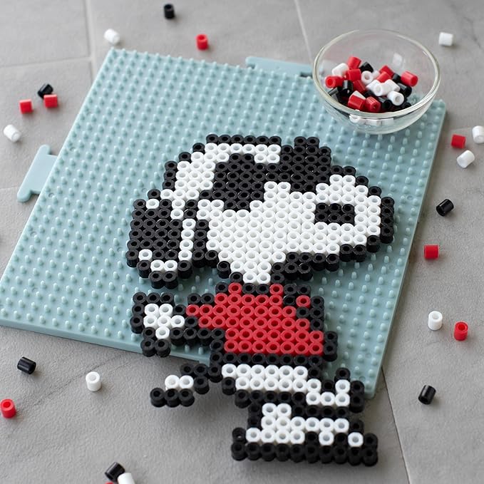 Perler 80-57183 Peanuts Fused Bead Deluxe Box Kit, 9 Unique Patterns, Multicolor, 4263 Pieces