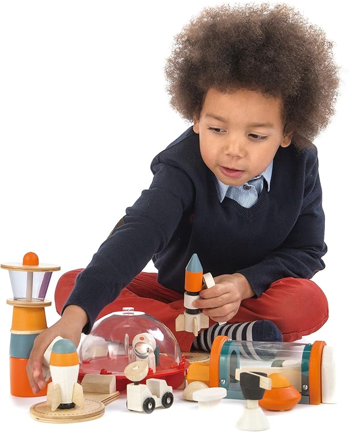 Tender Leaf Toys - Life on Mars Playset - S.T.E.M. Toy - 16 Pc Wooden Outer Space Themed Playset - Creates Interest in Science and Creative Role Play for Children - Age 3+