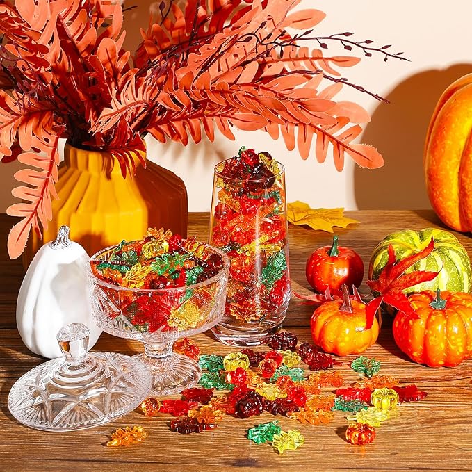 Frienda 400 Pieces Acrylic Fall Vase Filler Mini Pumpkins Leaves Maple Acorns Sensory Bin Filler for DIY Crafts Home Decoration Thanksgiving and Autumn Table Centerpieces
